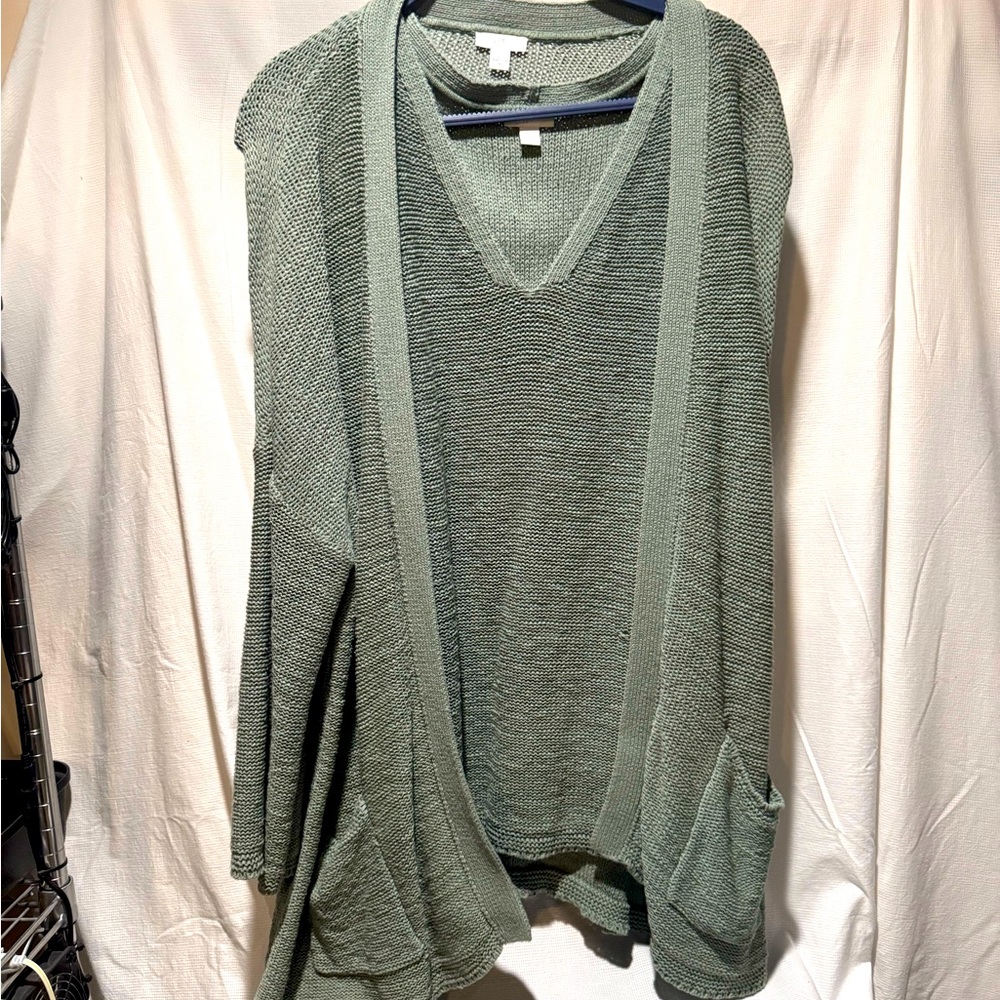 J Jill sleeveless sweater with over sized cover sweater set: